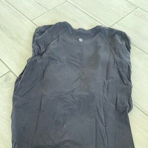 LULULEMON SHIRT - lulu top - athletic shirt size L women's